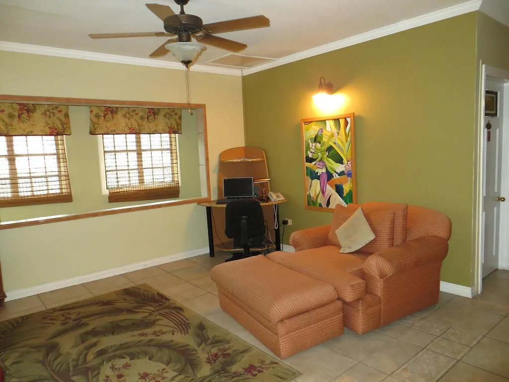 Coblentz Inn Boutique Hotel Belmont 2*,