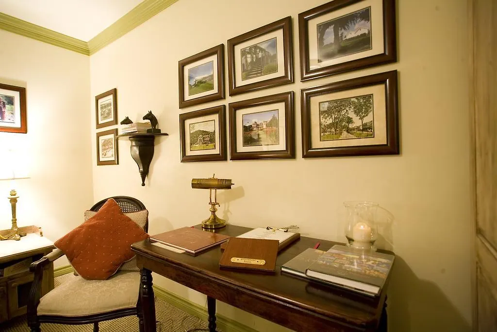 Coblentz Inn Boutique Hotel Belmont