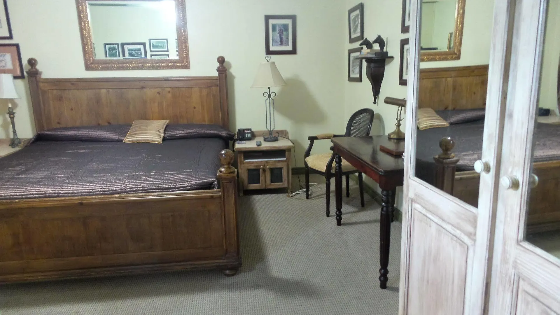 Coblentz Inn Boutique Hotel Belmont 2*,