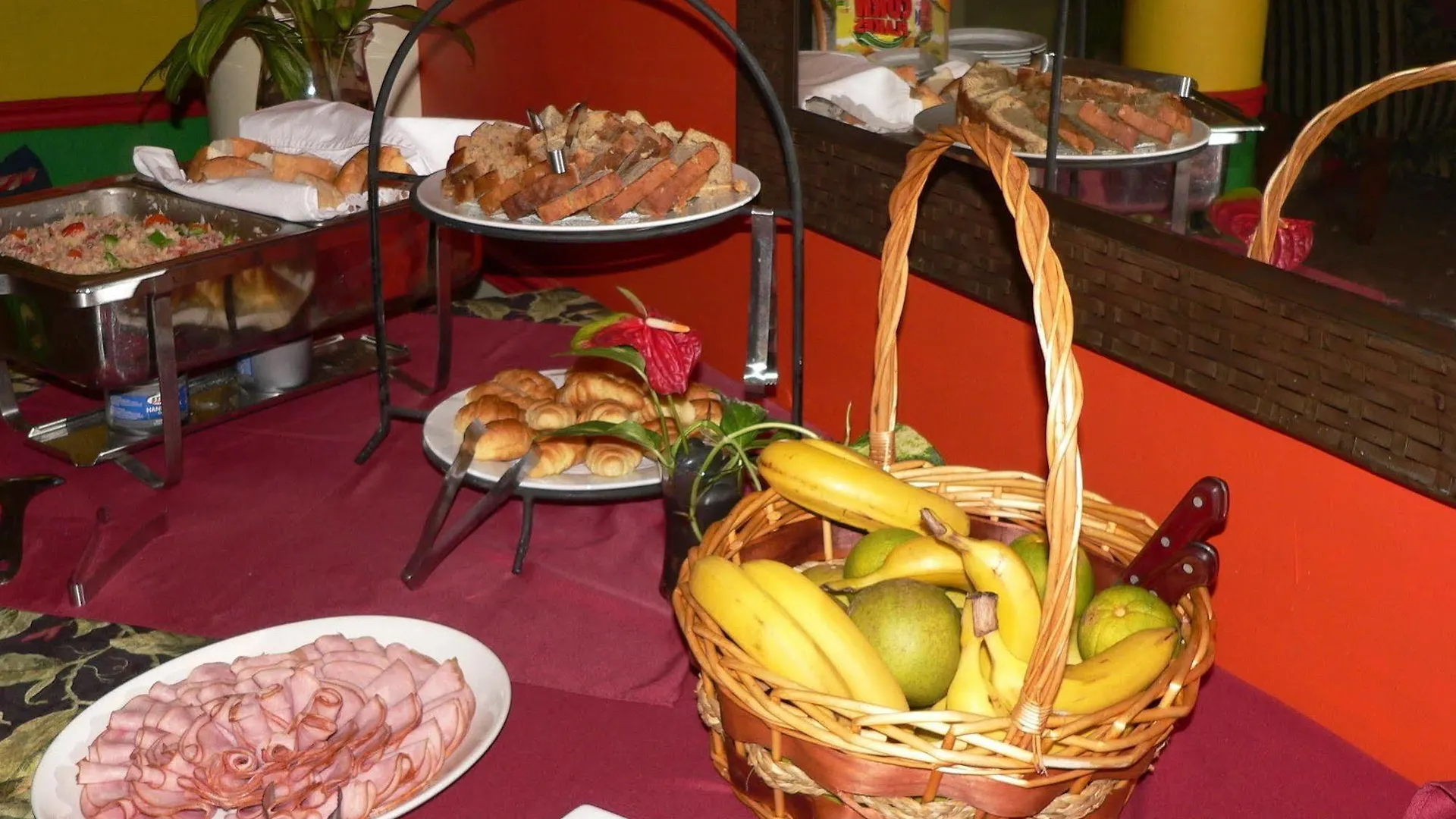 Coblentz Inn Boutique Hotel Belmont